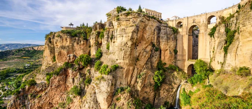 Ronda, el arte de detener el tiempo...